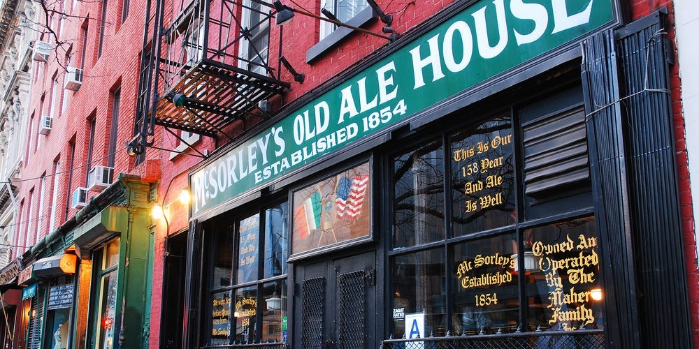 Soy un irlandés estadounidense que visitó por primera vez la taberna irlandesa más antigua de Nueva York. He aquí 9 cosas que me sorprendieron.